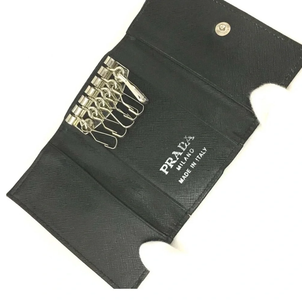 🔥PRADA LOGO PLATE NYLON LEATHER 6 RING KEY HOLDER🔥